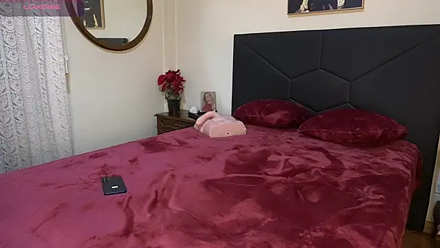 Snapshot of adellle chatting on 22, 12, 2025 adellle online show from 22, 12, 2025