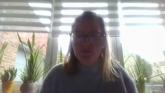 Snapshot of LiquidLeonie chatting on 27, 3, 2026 LiquidLeonie online show from 27, 3, 2026