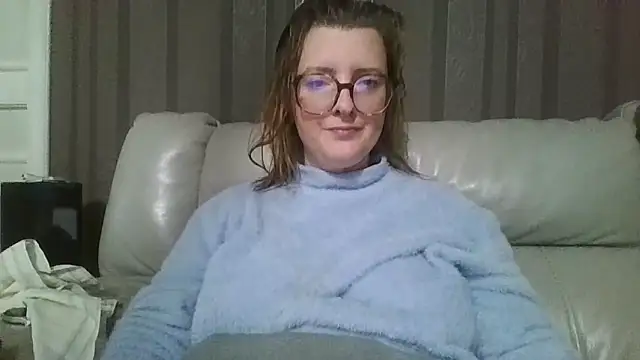 Snapshot of LiquidLeonie chatting on 28, 3, 2026 LiquidLeonie online show from 28, 3, 2026