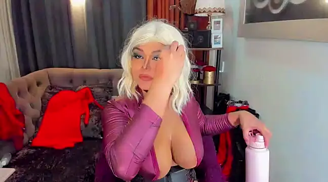 AsianHotieTS online show from 6, 3, 2025