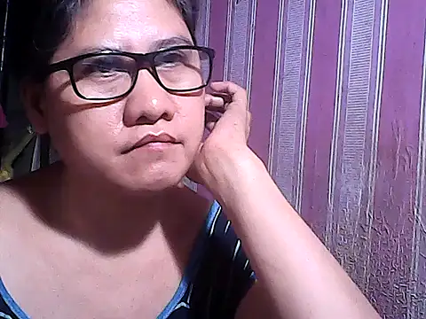 Snapshot of sweetsosie18 chatting on 14, 11, 2025 sweetsosie18 online show from 14, 11, 2025