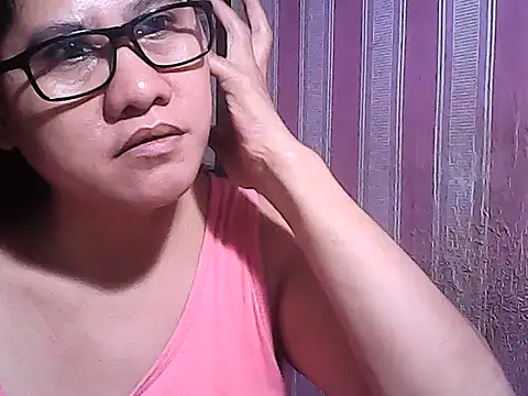 Snapshot of sweetsosie18 chatting on 16, 11, 2025 sweetsosie18 online show from 16, 11, 2025