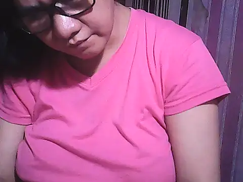 Snapshot of sweetsosie18 chatting on 18, 11, 2025 sweetsosie18 online show from 18, 11, 2025