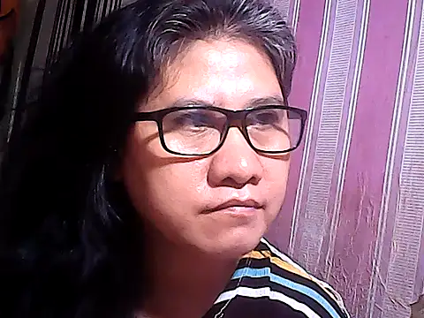 Snapshot of sweetsosie18 chatting on 19, 11, 2025 sweetsosie18 online show from 19, 11, 2025