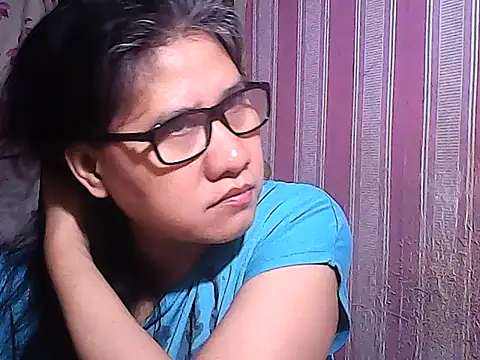 Snapshot of sweetsosie18 chatting on 19, 11, 2025 sweetsosie18 online show from 19, 11, 2025