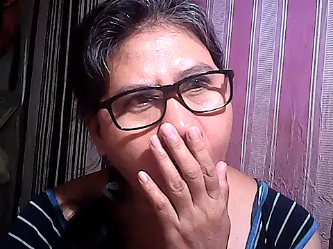 Snapshot of sweetsosie18 chatting on 27, 11, 2025 sweetsosie18 online show from 27, 11, 2025