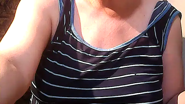 Snapshot of sweetsosie18 chatting on 3, 12, 2025 sweetsosie18 online show from 3, 12, 2025