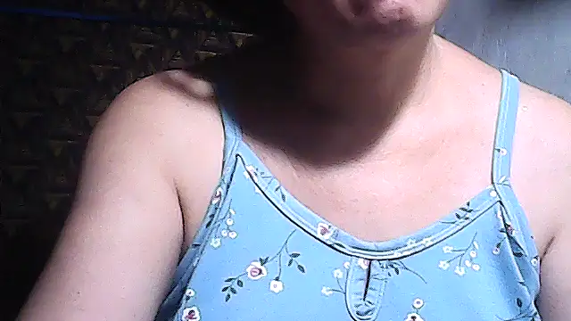 Snapshot of sweetsosie18 chatting on 8, 5, 2026 sweetsosie18 online show from 8, 5, 2026