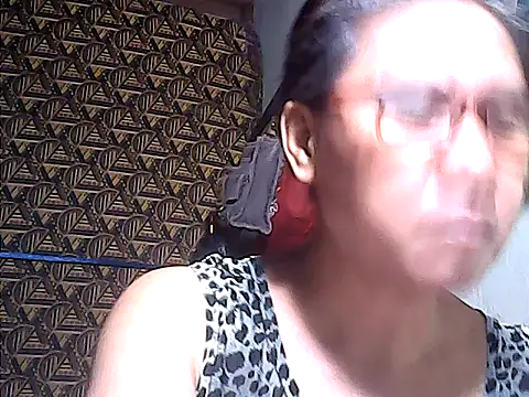 Snapshot of sweetsosie18 chatting on 31, 5, 2026 sweetsosie18 online show from 31, 5, 2026
