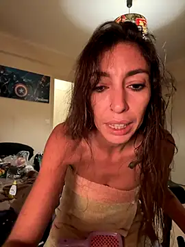 Snapshot of amanilouve chatting on 31, 10, 2025 amanilouve online show from 31, 10, 2025