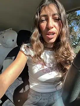 amanilouve online show from 2, 4, 2026