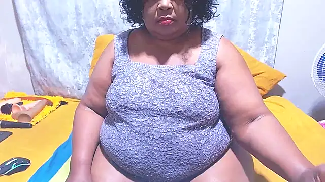 Snapshot of MatureBootyBabe4Uxx chatting on 11, 6, 2026 MatureBootyBabe4Uxx online show from 11, 6, 2026