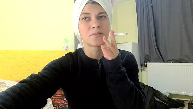 Snapshot of MercyLove chatting on 24, 4, 2026 MercyLove online show from 24, 4, 2026