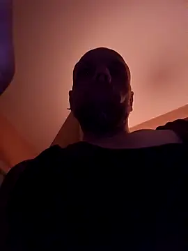 Snapshot of Ladyshaker82 chatting on 19, 3, 2026 Ladyshaker82 online show from 19, 3, 2026