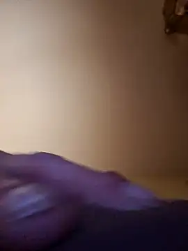 Snapshot of Ladyshaker82 chatting on 13, 4, 2026 Ladyshaker82 online show from 13, 4, 2026