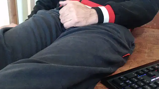 Snapshot of VASKOS178 chatting on 15, 4, 2026 VASKOS178 online show from 15, 4, 2026