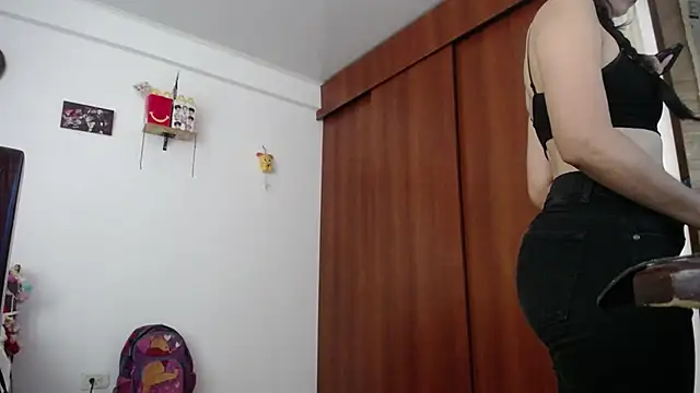 Snapshot of Moon_lunita chatting on 18, 3, 2026 Moon lunita online show from 18, 3, 2026