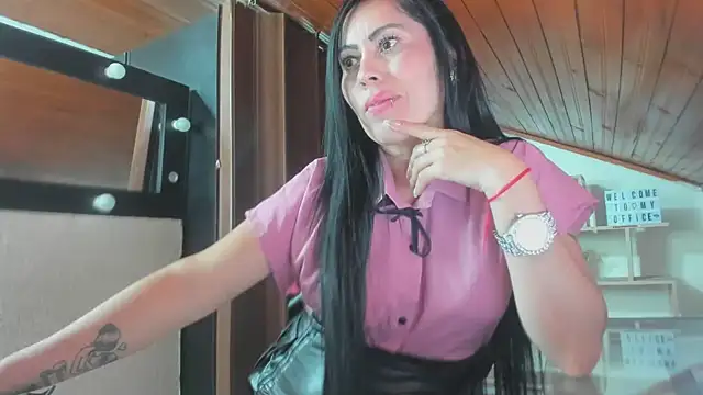 Tania mature online show from 30, 1, 2025