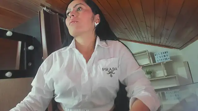 Tania mature online show from 31, 1, 2025