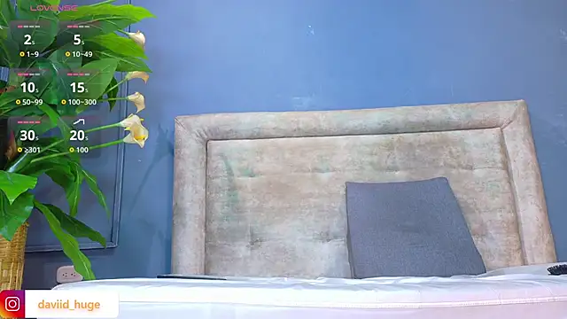 Snapshot of nicol_snow chatting on 12, 1, 2026 nicol snow online show from 12, 1, 2026