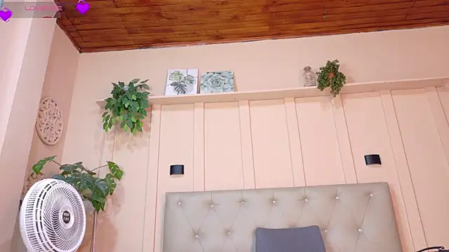 Snapshot of nicol_snow chatting on 28, 2, 2026 nicol snow online show from 28, 2, 2026