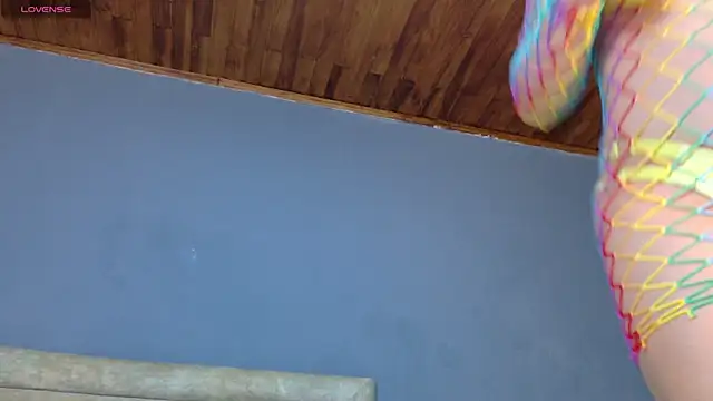 Snapshot of nicol_snow chatting on 11, 4, 2026 nicol snow online show from 11, 4, 2026