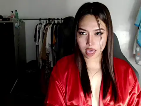 Snapshot of urqueendominant chatting on 4, 3, 2025 urqueendominant online show from 4, 3, 2025