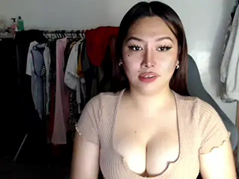 Snapshot of urqueendominant chatting on 7, 3, 2025 urqueendominant online show from 7, 3, 2025