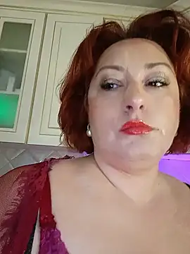 Snapshot of mom4you chatting on 25, 6, 2026 mom4you online show from 25, 6, 2026