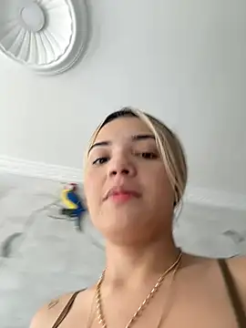 Snapshot of Sarita-candy chatting on 17, 2, 2025 Sarita-candy online show from 17, 2, 2025