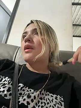 Snapshot of Sarita-candy chatting on 22, 2, 2025 Sarita-candy online show from 22, 2, 2025