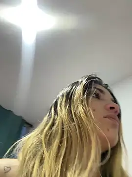 Snapshot of Sarita-candy chatting on 23, 9, 2025 Sarita-candy online show from 23, 9, 2025