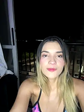 Snapshot of Sarita-candy chatting on 29, 10, 2025 Sarita-candy online show from 29, 10, 2025