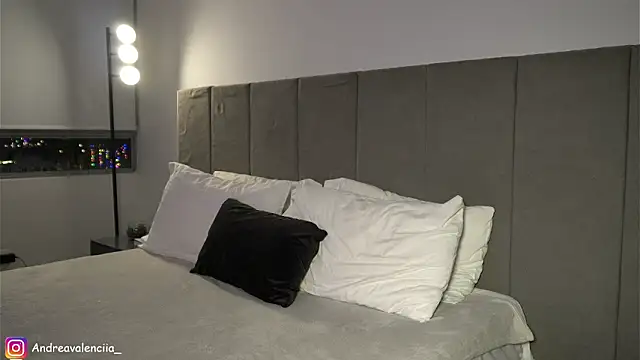 kendall ruiz online show from 25, 2, 2025