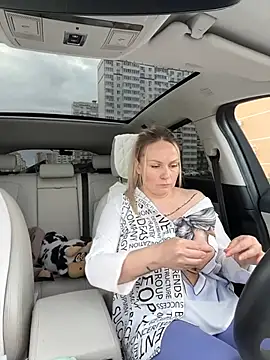 Bondgirl 013 online show from 20, 3, 2025