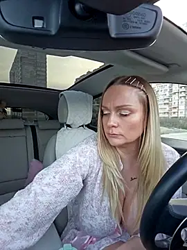 Bondgirl 013 online show from 20, 11, 2025