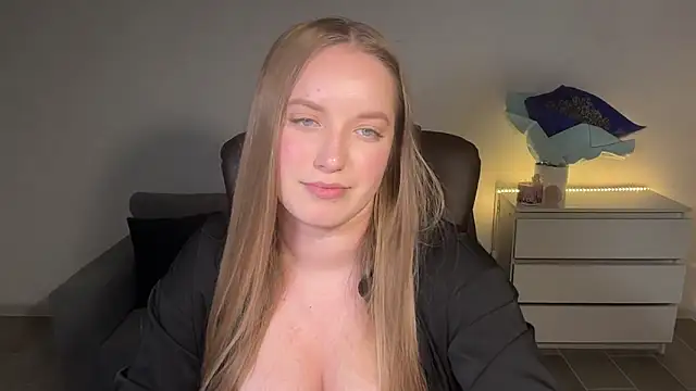 Snapshot of EvaMaddison chatting on 27, 6, 2026 EvaMaddison online show from 27, 6, 2026