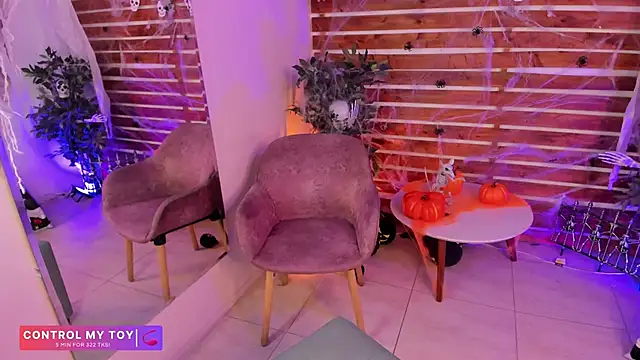  MeganRain online show from 28, 10, 2025