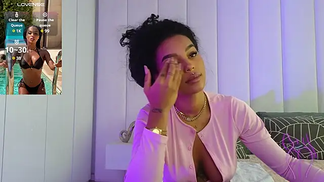 KimiBrown online show from 7, 12, 2024