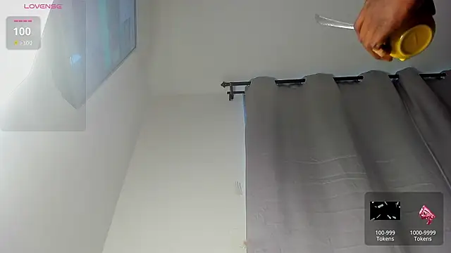 Snapshot of caroline_tovar chatting on 20, 3, 2026 caroline tovar online show from 20, 3, 2026