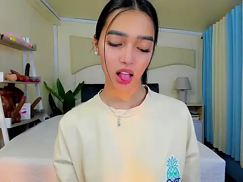  caroline69 online show from 20, 9, 2025