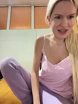 Keylili online show from 21, 3, 2025