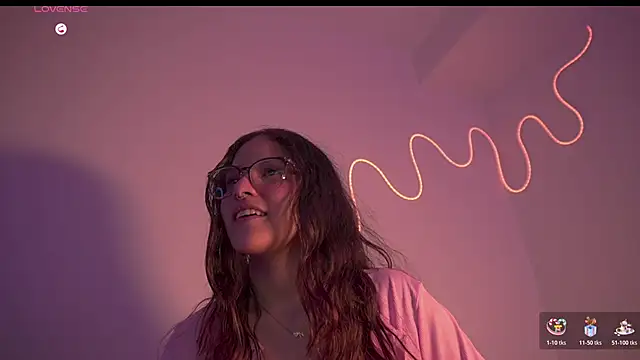 HannaMoom online show from 7, 1, 2026