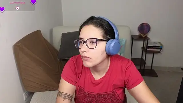 Snapshot of blue__moon_ chatting on 15, 1, 2026 blue moon online show from 15, 1, 2026