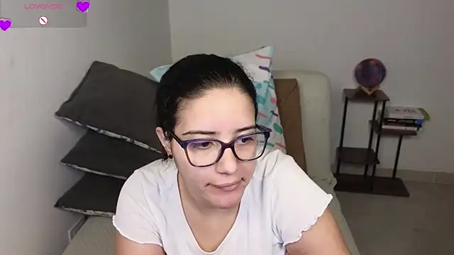 blue  moon  online show from 17, 4, 2026