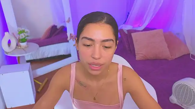 Snapshot of samantha_bss chatting on 6, 12, 2024 samantha bss online show from 6, 12, 2024