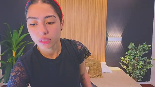 Snapshot of samantha_bss chatting on 16, 12, 2024 samantha bss online show from 16, 12, 2024