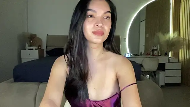 Snapshot of Rogueblaze chatting on 18, 9, 2025 Rogueblaze online show from 18, 9, 2025