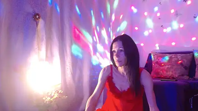 Snapshot of ElysaSun chatting on 5, 11, 2025 ElysaSun online show from 5, 11, 2025