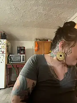 evacheers online show from 23, 12, 2025